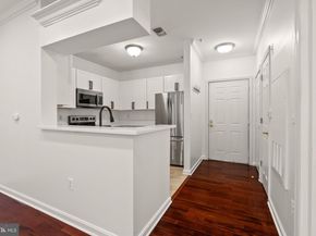 4551 Strutfield Lane 4122, Alexandria VA 22311