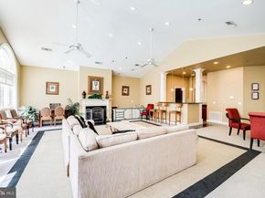 4551 Strutfield Lane 4122, Alexandria VA 22311