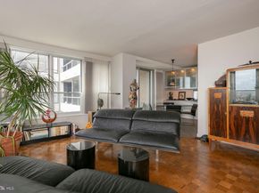 224-26 W. Rittenhouse Square 1410, Philadelphia PA 19103