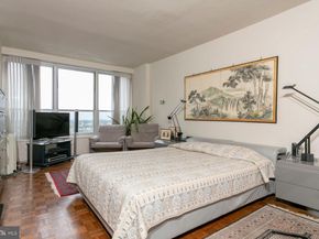 224-26 W. Rittenhouse Square 1410, Philadelphia PA 19103