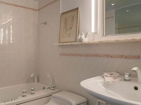 224-26 W. Rittenhouse Square 1410, Philadelphia PA 19103