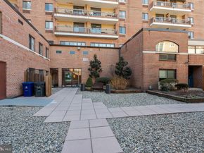 200 Lombard Street 709, Philadelphia PA 19147