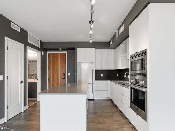 1300 4TH Street SE 713, Washington DC 20003