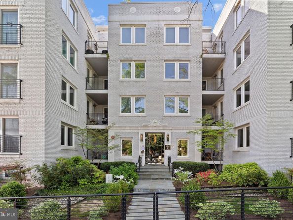 329 Rhode Island Avenue NE 104, Washington DC 20002