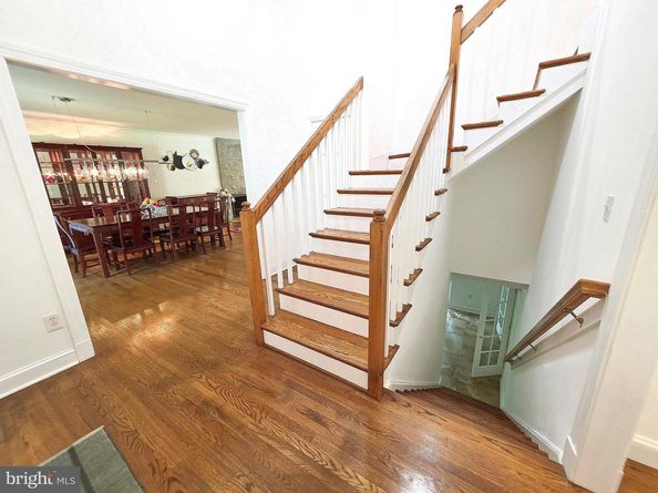 1904 Dalmation Drive, Mclean VA 22101