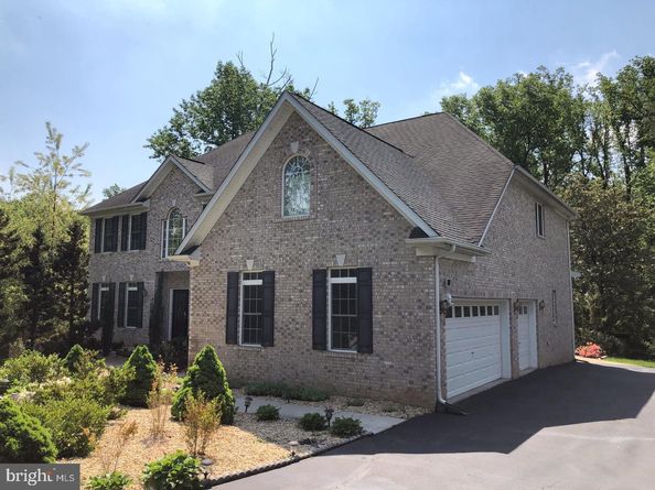 121 Kingsley Road SE, Vienna VA 22180