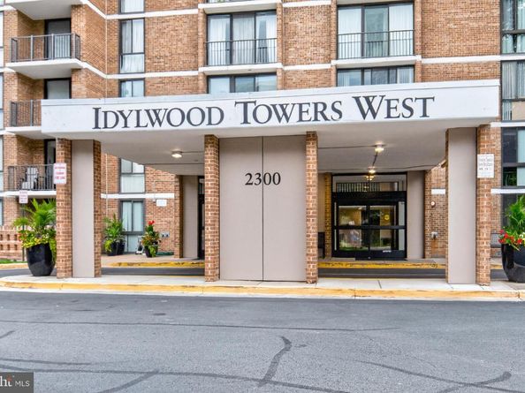 2300 Pimmit Drive 712, Falls Church VA 22043