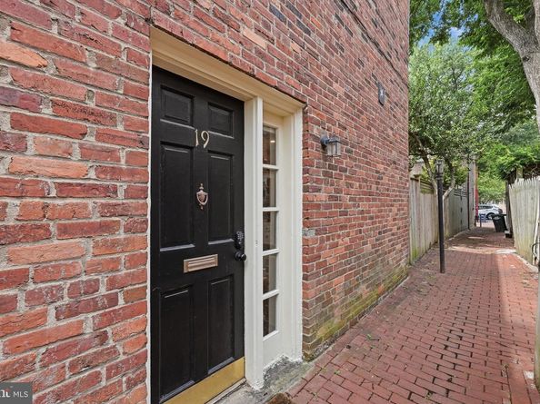 19 Snows Court NW, Washington DC 20037