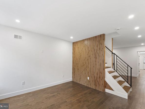 1307 N Randolph Street, Philadelphia PA 19122