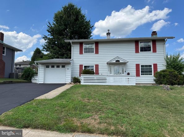 55 Tweed Road, Levittown PA 19056
