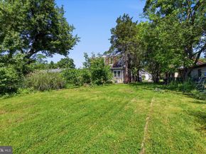 264 Maple Avenue, Morton PA 19070