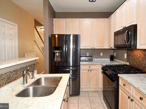 2663 Manhattan Place 112, Vienna VA 22180