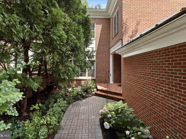10807 Hidden Trail Court, Potomac MD 20854