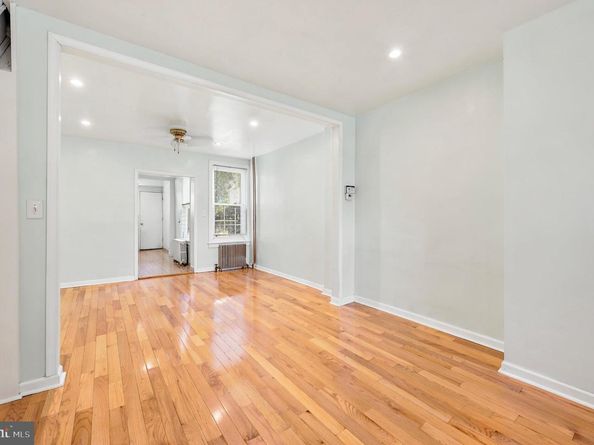315 W Clarkson Avenue, Philadelphia PA 19120