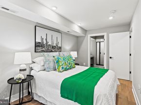 26 Todd Place NE 1, Washington DC 20002