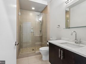 412 N Front Street 21, Philadelphia PA 19123