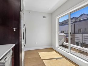 412 N Front Street 21, Philadelphia PA 19123