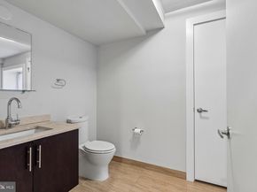 412 N Front Street 21, Philadelphia PA 19123