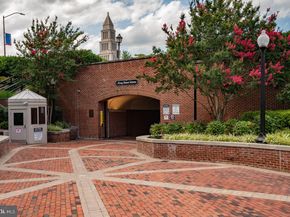 801 S Pitt Street 418, Alexandria VA 22314