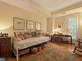 801 S Pitt Street 418, Alexandria VA 22314