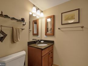 801 S Pitt Street 418, Alexandria VA 22314