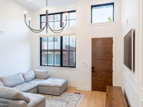 922 S Bonsall Street, Philadelphia PA 19146