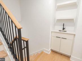922 S Bonsall Street, Philadelphia PA 19146