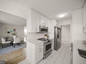 1800 Old Meadow Road 1601, Mclean VA 22102