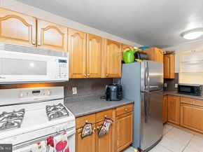 6617 Harley Street, Philadelphia PA 19142