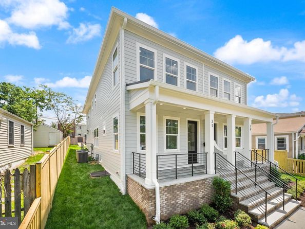 31 E Reed Avenue, Alexandria VA 22305