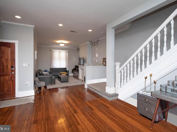 309 W Earlham Terrace, Philadelphia PA 19144