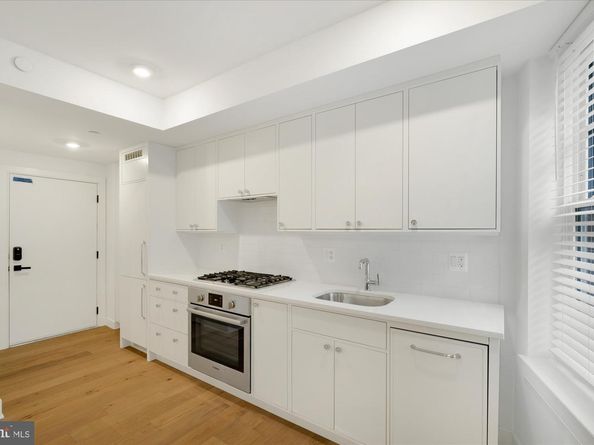 2869 28TH Street NW 002, Washington DC 20008