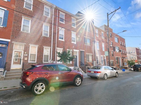 1132 Mount Vernon Street, Philadelphia PA 19123