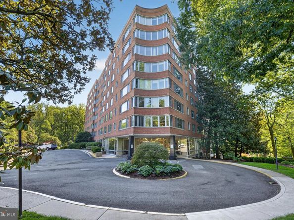 4200 Cathedral Avenue NW 106, Washington DC 20016