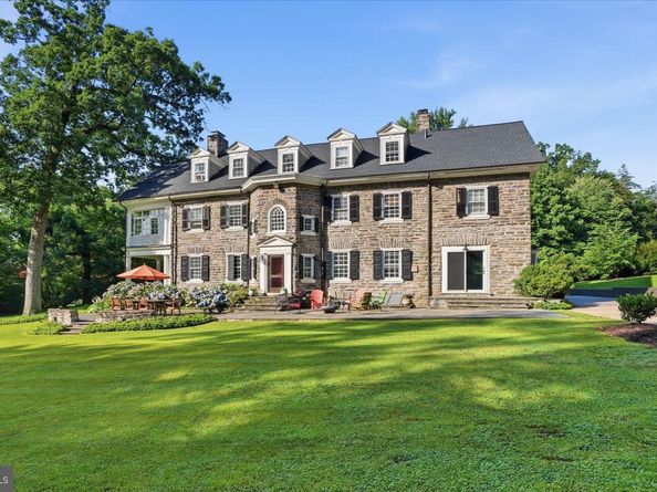 609 W Hortter Street, Philadelphia PA 19119