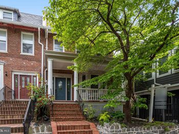 1326 Otis Place NW