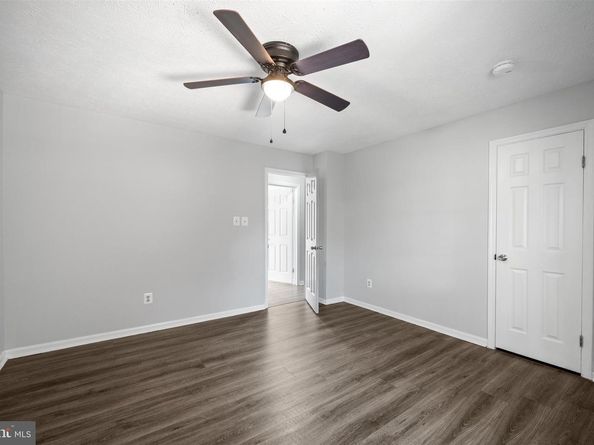 400 Gary Court, Sterling VA 20164