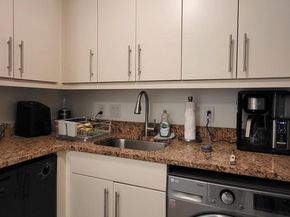 219 S 18TH Street 703, Philadelphia PA 19103