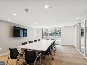 219 S 18TH Street 703, Philadelphia PA 19103