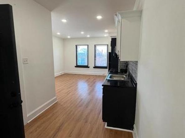 853 Wynnewood Road, Philadelphia PA 19151