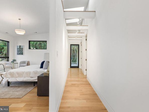 3554 Military Road, Arlington VA 22207