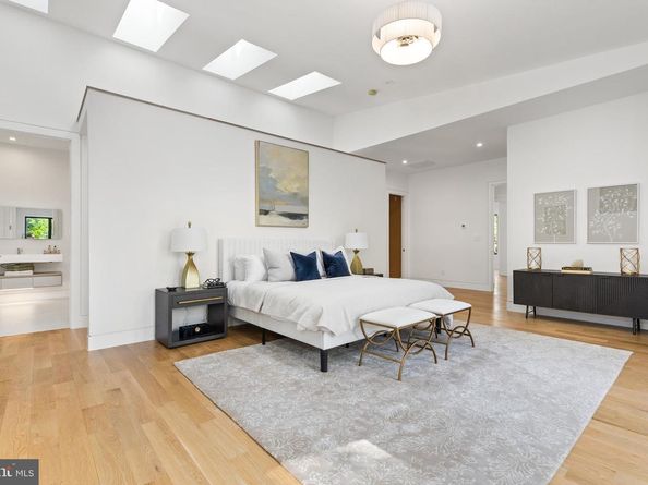 3554 Military Road, Arlington VA 22207