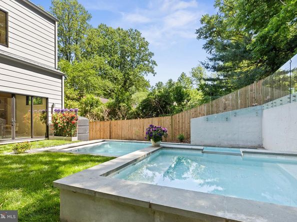 3554 Military Road, Arlington VA 22207