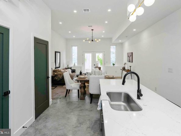 2313 E Hazzard Street, Philadelphia PA 19125