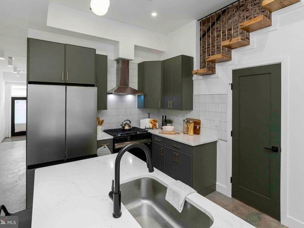 2313 E Hazzard Street, Philadelphia PA 19125