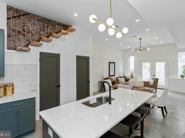 2313 E Hazzard Street, Philadelphia PA 19125