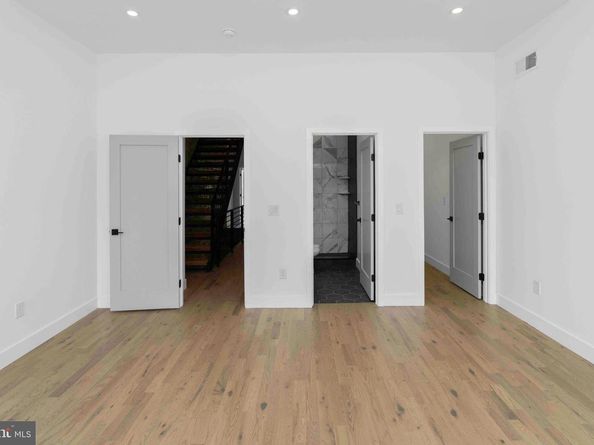 2313 E Hazzard Street, Philadelphia PA 19125