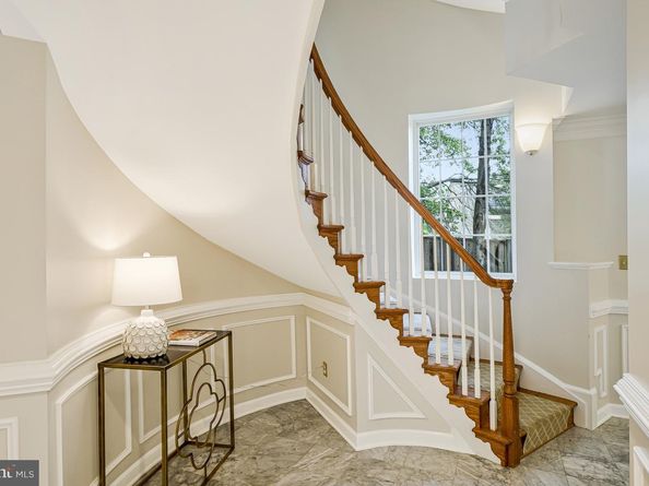 7740 Legere Court 35, Mclean VA 22102