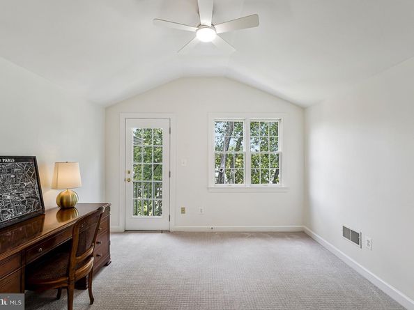 7740 Legere Court 35, Mclean VA 22102
