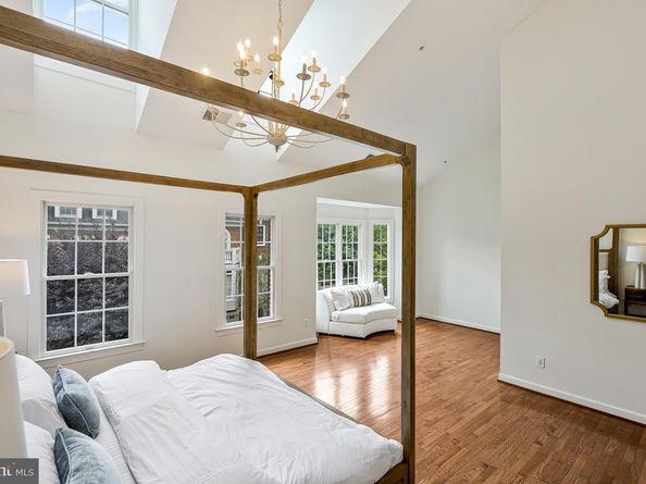 7740 Legere Court 35, Mclean VA 22102
